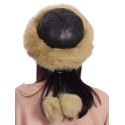 Дамска шапка с пухкава кожа