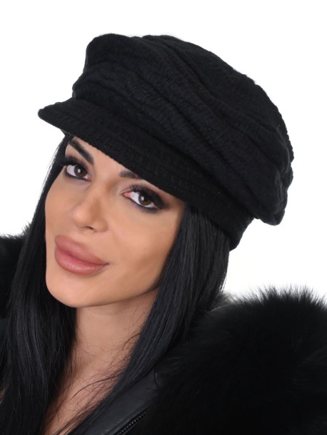 Дамска шапка от ангора - черна