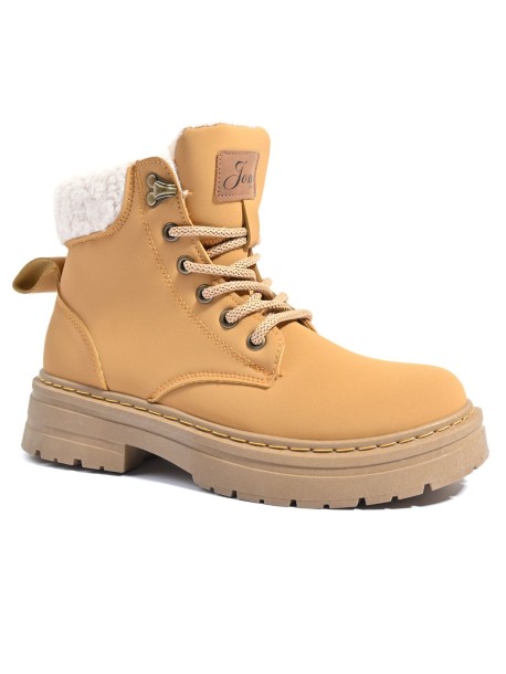 Дамски боти с каракул