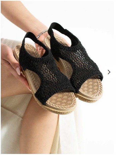 Дантелени сандали в черно