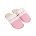 Пухкави домашни пантофи в розово с меки подметки