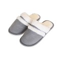 Пухкави домашни пантофи в сиво с меки подметки
