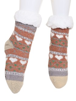 Пухкави домашни чорапи в кафяв цвят