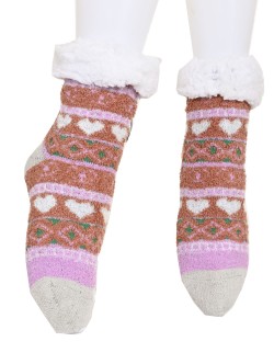 Пухкави домашни чорапи със сърца