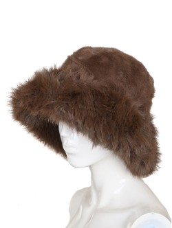 Стилна дамска зимна шапка в кафяв цвят