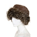 Зимна шапка с периферия в кафяв цвят