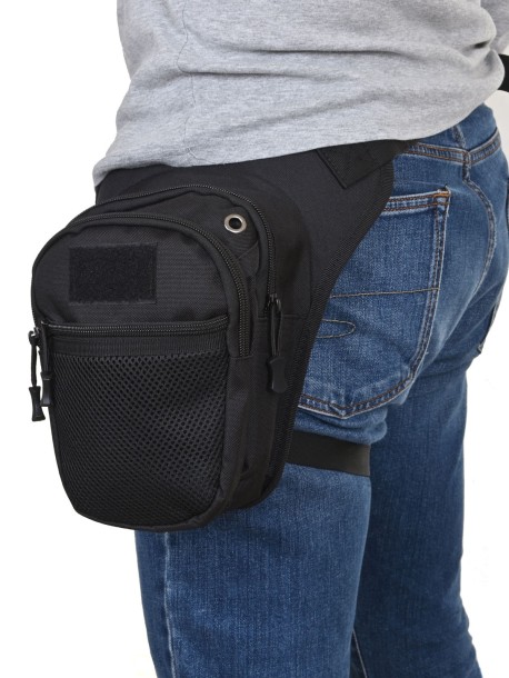 Черна чанта за бедро