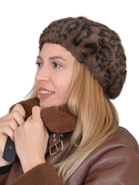 Елегантна дамска шапка в кафяво
