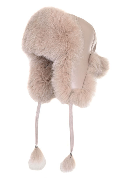 Топла зимна шапка от естествена кожа в бежов цвят