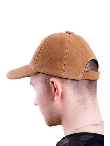 Велурена шапка от естествена кожа- камел