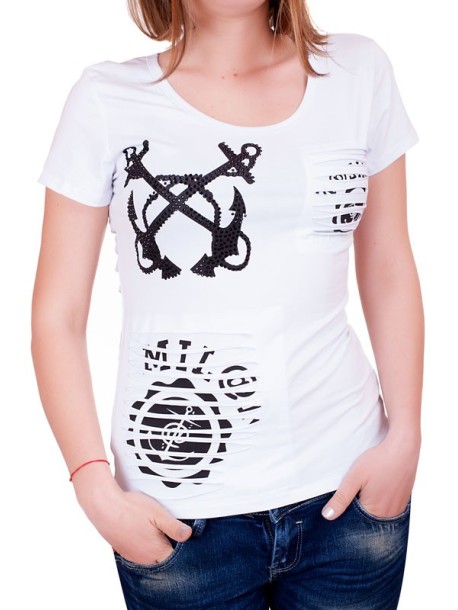 Бяла тениска с ефектен гръб