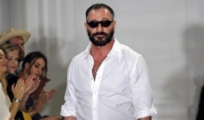 Ралф Руки напуска бранда си