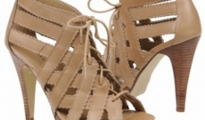 Тенденции при обувките за този сезон