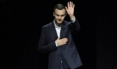 Крис Ван Аш закрива собствената си марка