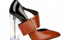 Обувките с плексиглас на Ричард Брако