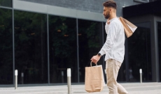 Защо мъжете не обичат да ходят по магазини?