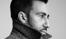 Мулбъри приветства Джони Соса